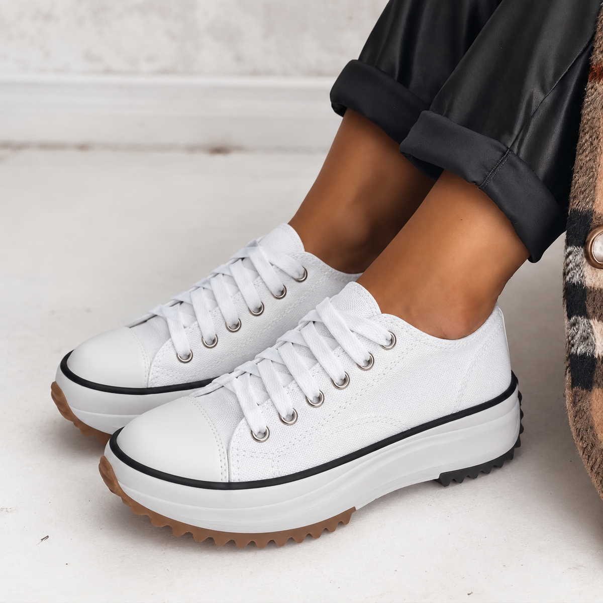 Lian | Sneakers per il Sollievo dal Dolore