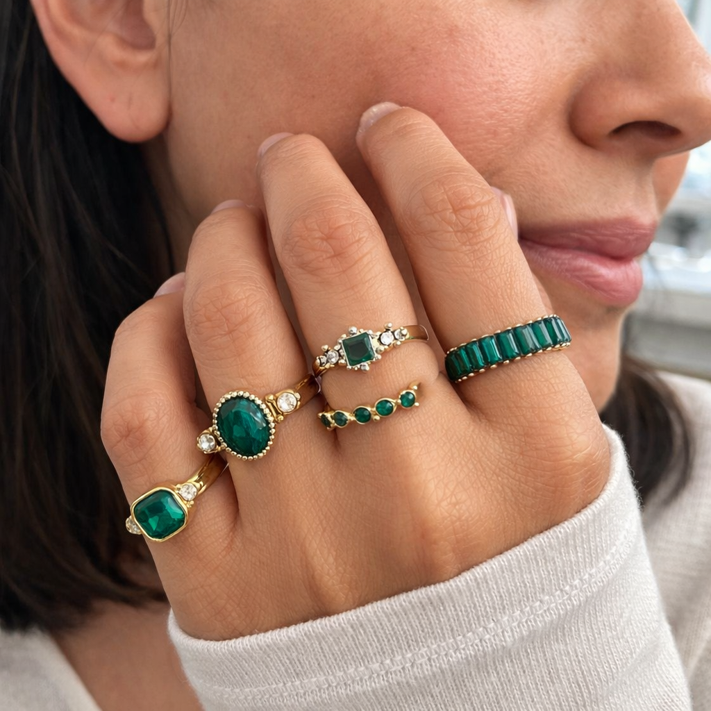 Set di Anelli Zarina d'Oro con Smeraldo