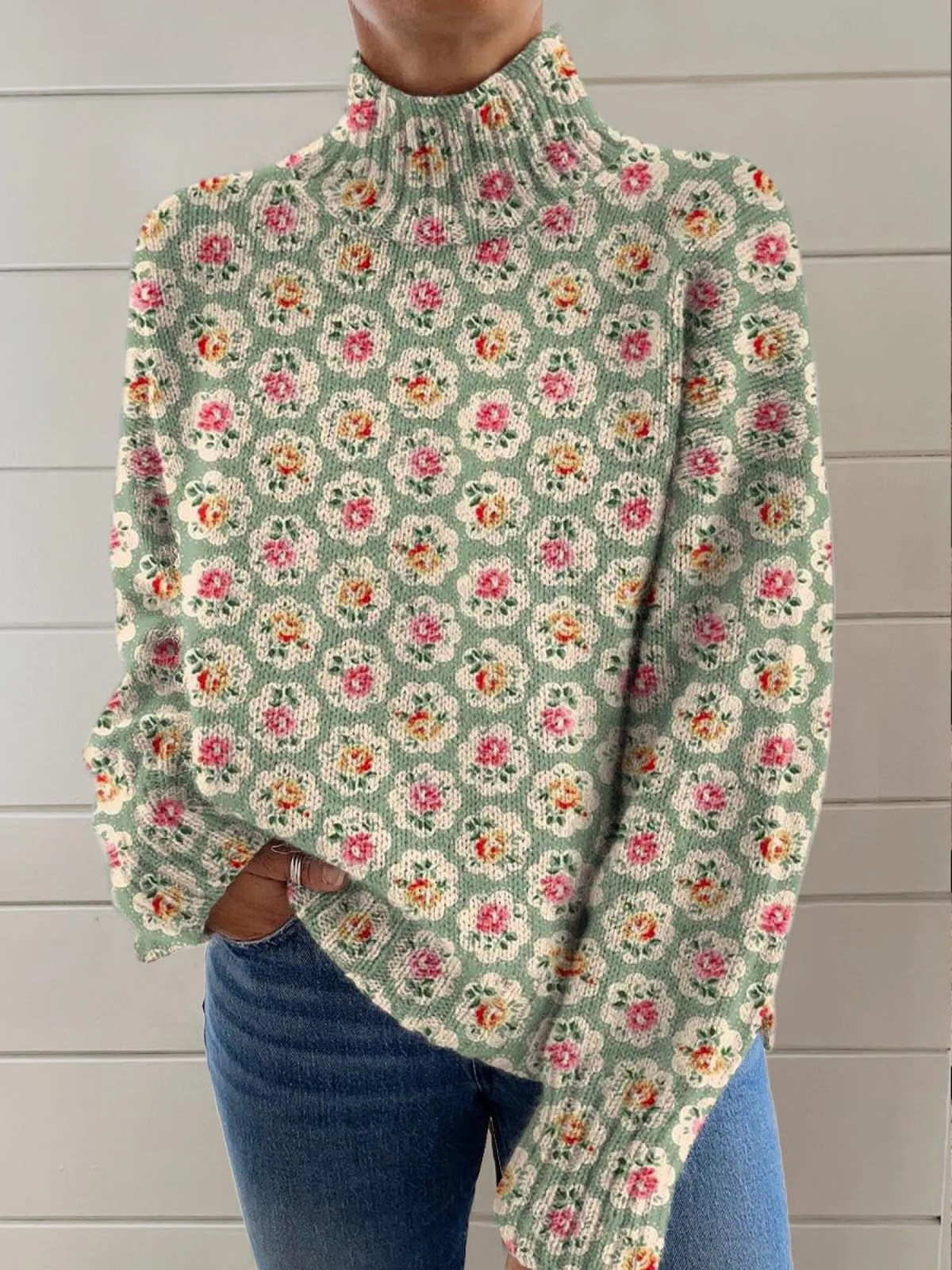 Chloe - Maglione a collo alto con fiori