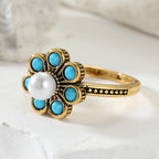 Anello Elegante in Perla Turchese con Fiori