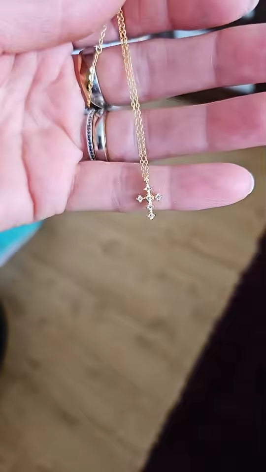 Collana con Croce Whisper