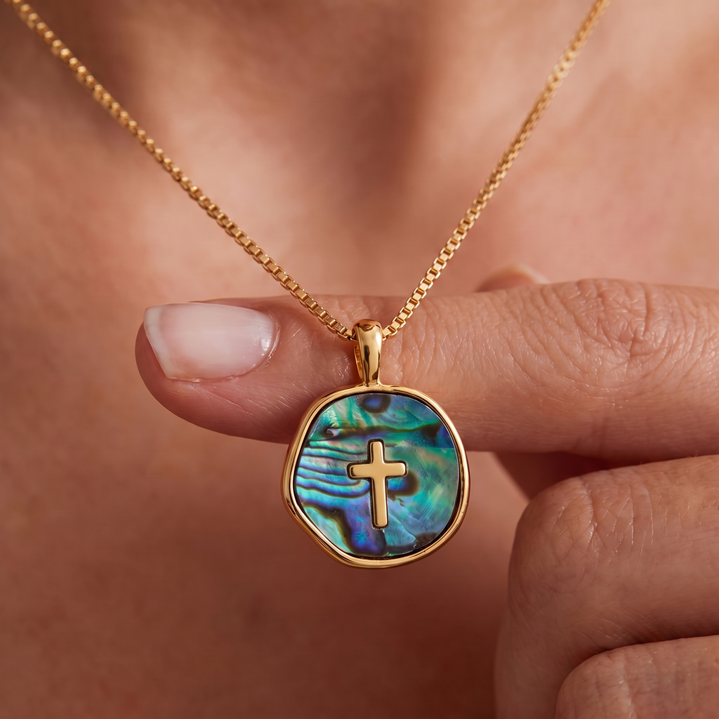 Collana con Croce Aurora
