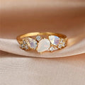 Anello Vintage in Pietra di Luna Dorata