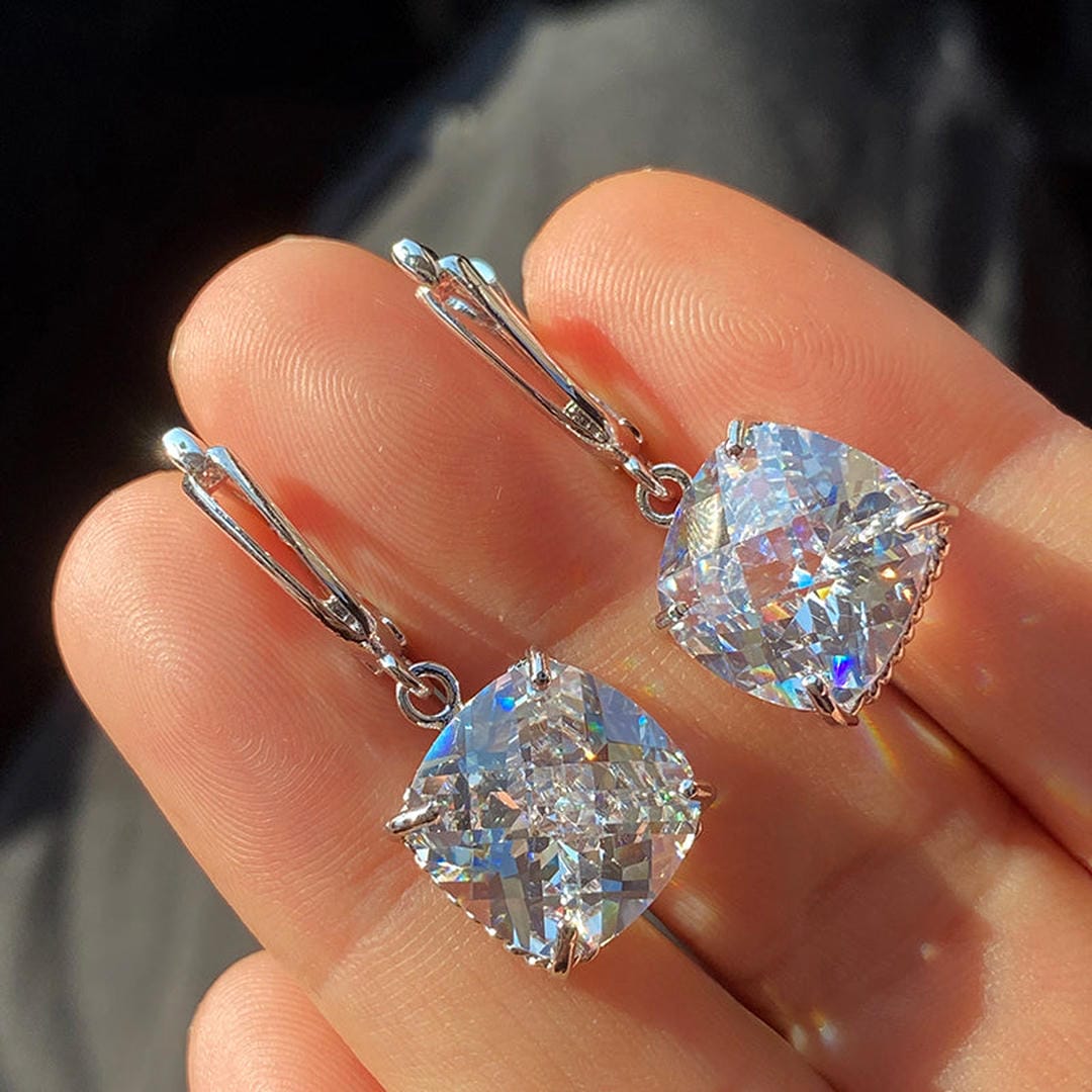 Orecchini a Goccia in Zirconia di Oro Bianco