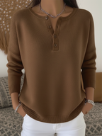 Helena™ | Maglione a maglia con collo Henley e bottoni