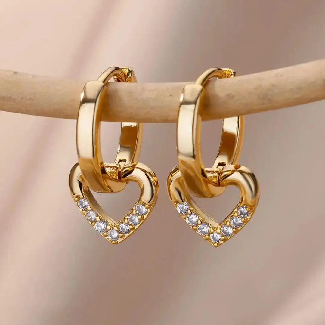Orecchini a Cuore Vuoto in Zirconia