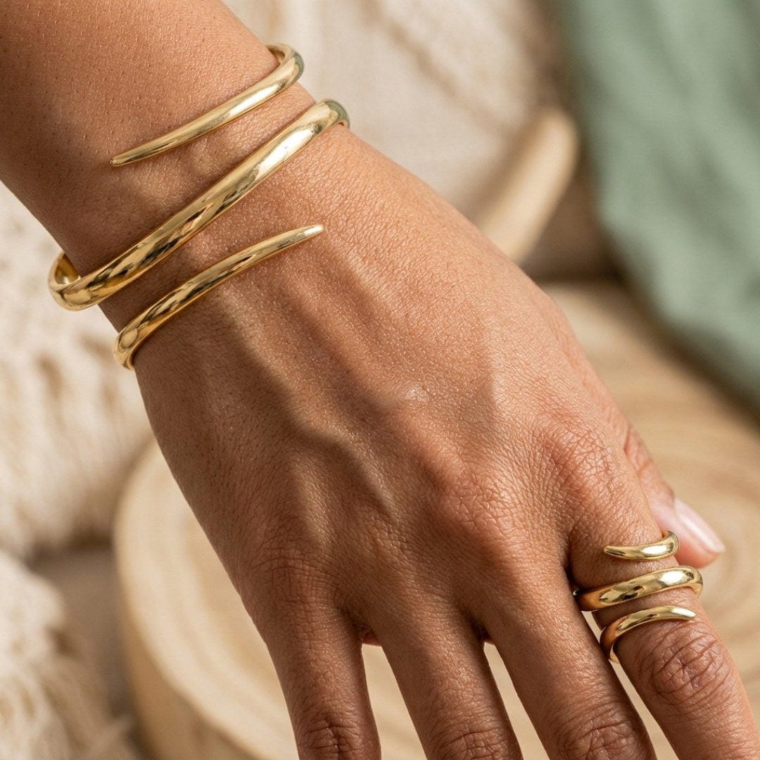 Set di Bracciale e Anello a Serpente Astratto