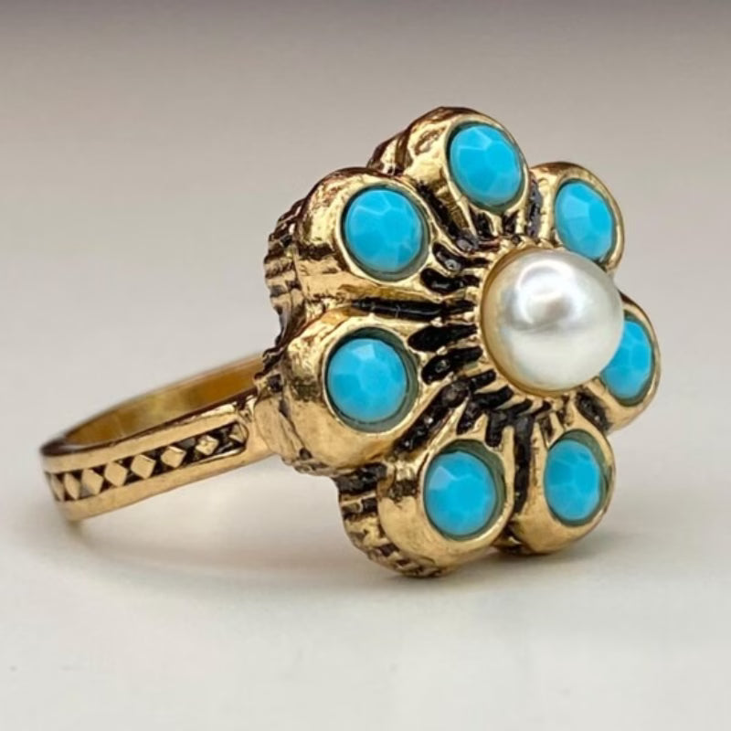 Anello Elegante in Perla Turchese con Fiori
