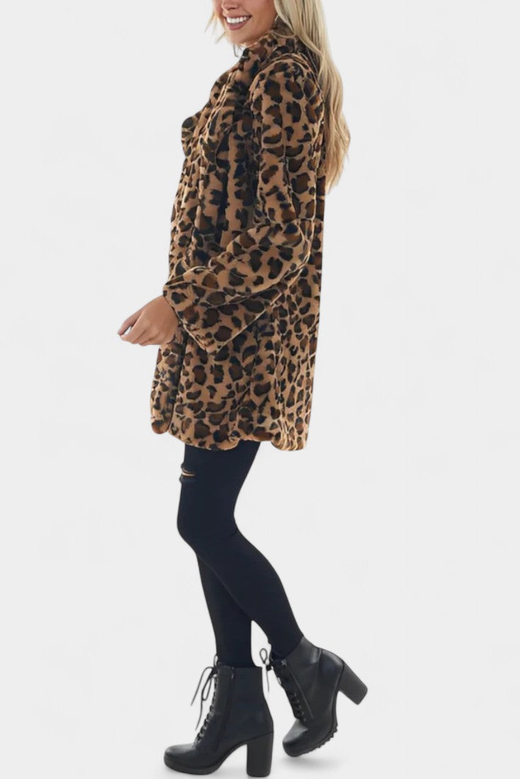 Nadine | Cappotto lungo con cappuccio in peluche