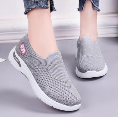 Scarpe per il dolore ai piedi Sayaka
