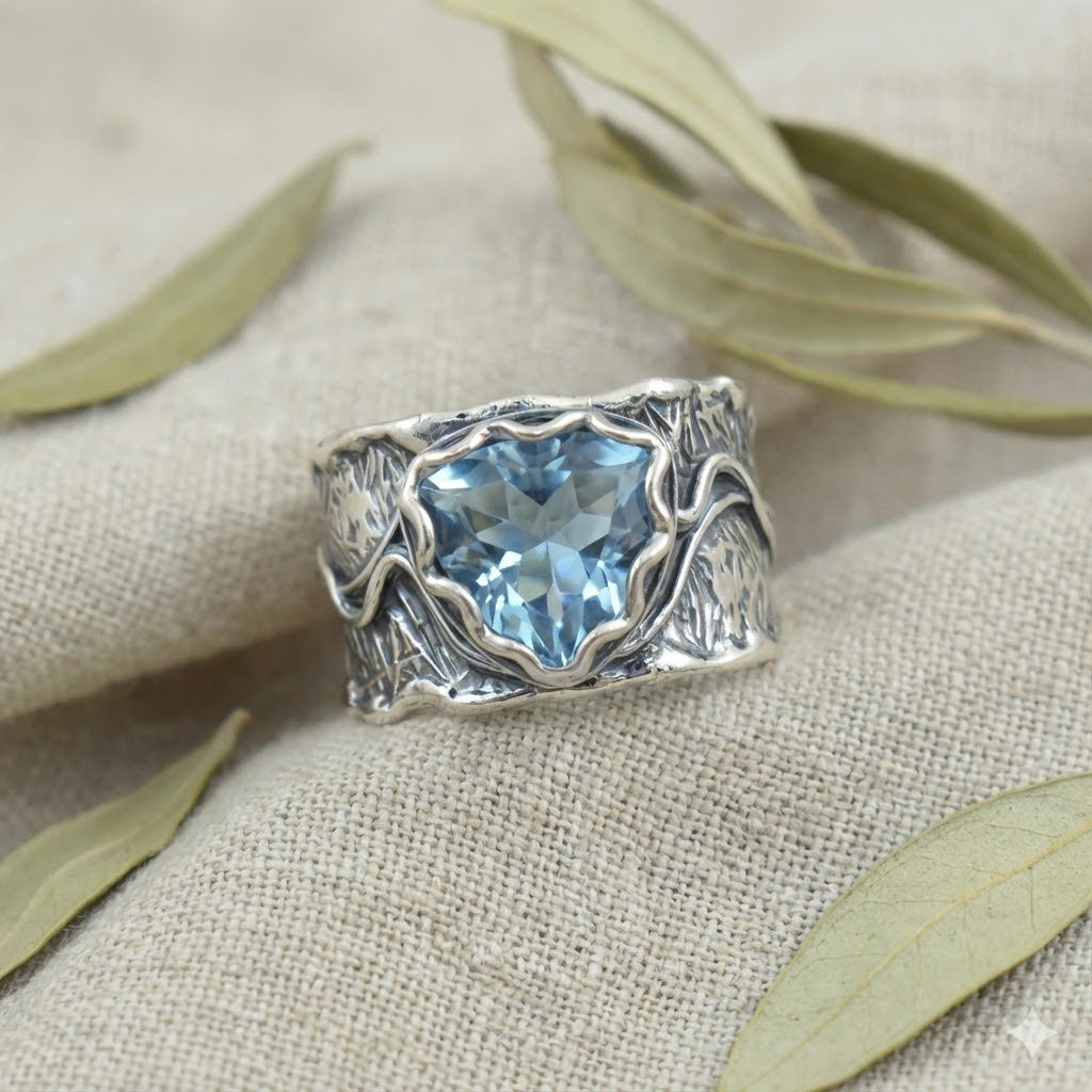 Anello Dichiarazione in Topazio Blu